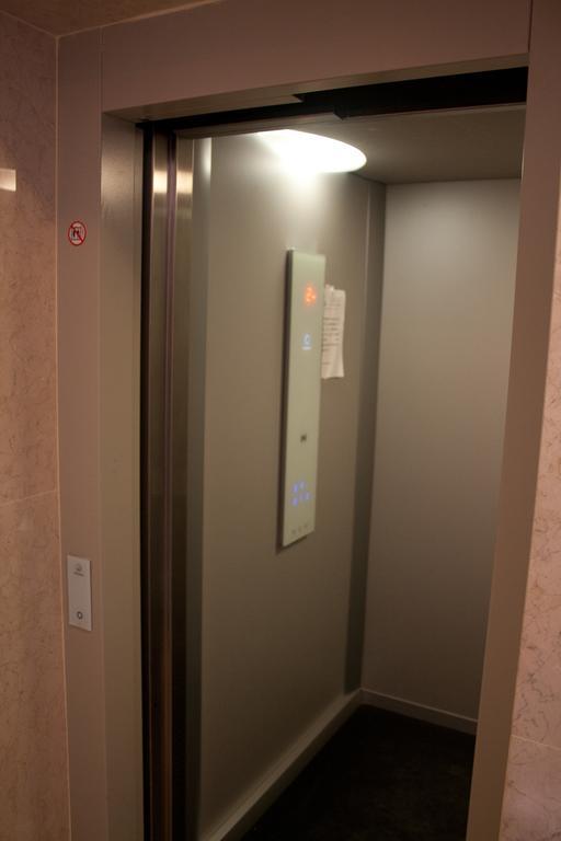Suncity Loft Carreteria Málaga Oda fotoğraf